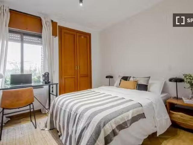 ¡Renta! Habitación en piso compartido, Adelfas, Madrid