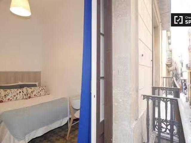 Barato Habitación en piso compartido de 5 habitaciones en el G.