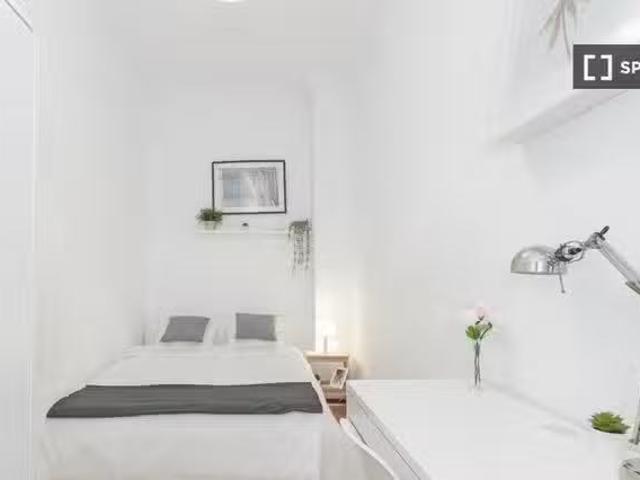 Encantador Habitación en piso compartido en alquiler en Sant A.