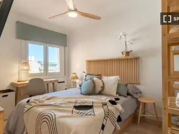 ¡Recién llegado! Habitación en piso compartido en barcelona