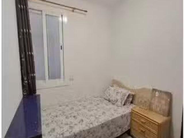 Bonito Habitación en piso compartido en barcelona