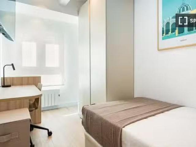 ¡Oferta! Habitación en piso compartido en valència