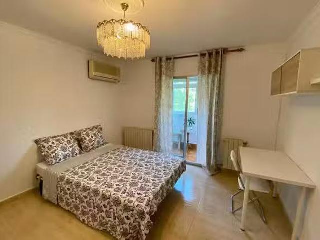 Único Habitación en Plaza de Vulcano, Abrantes
