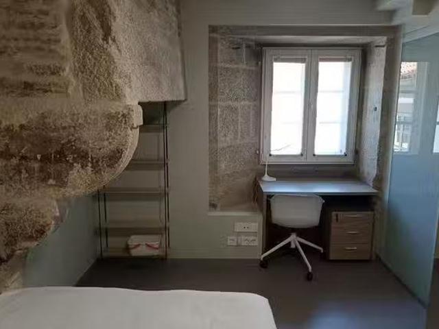 Barato Habitación en Plaza de San Martiño, Casco Vello