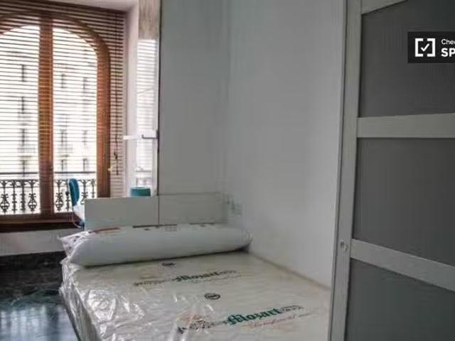 ¡Oferta! Habitación en Sant Francesc, Valencia, piso de 10 hab.