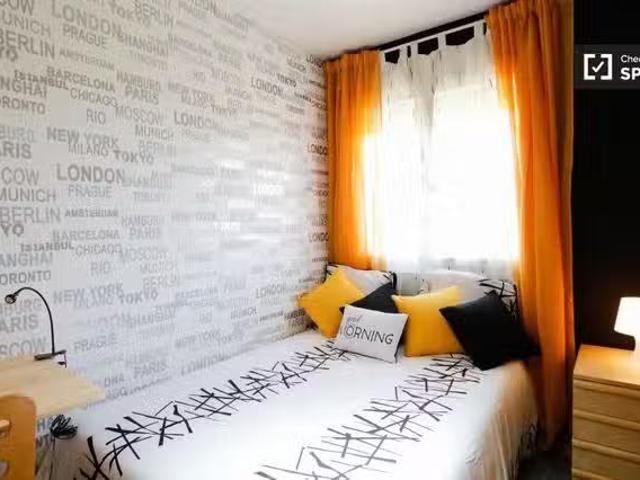 ¡Renta! Se alquila habitación en piso compartido en Alcalá de.