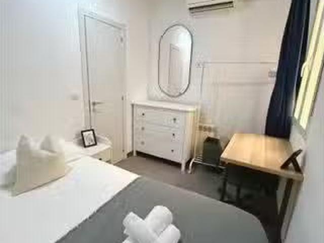 Único Se alquila habitación en piso compartido en Lista, Madrid