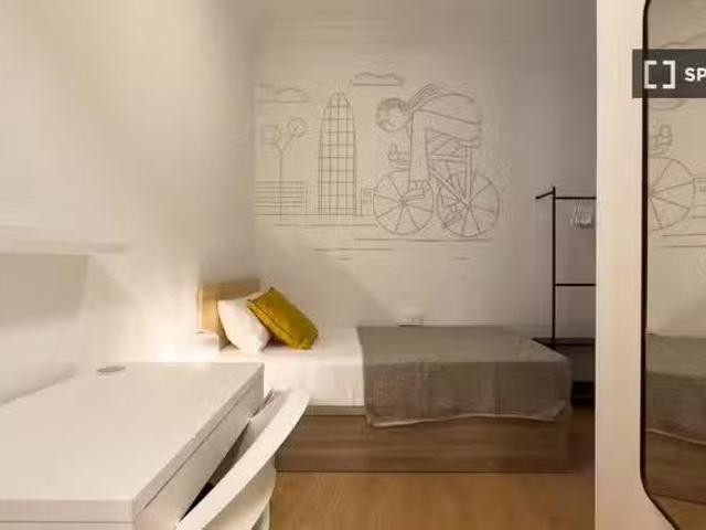 ¡Recién llegado! Se alquila habitación en piso de 7 habitacion.