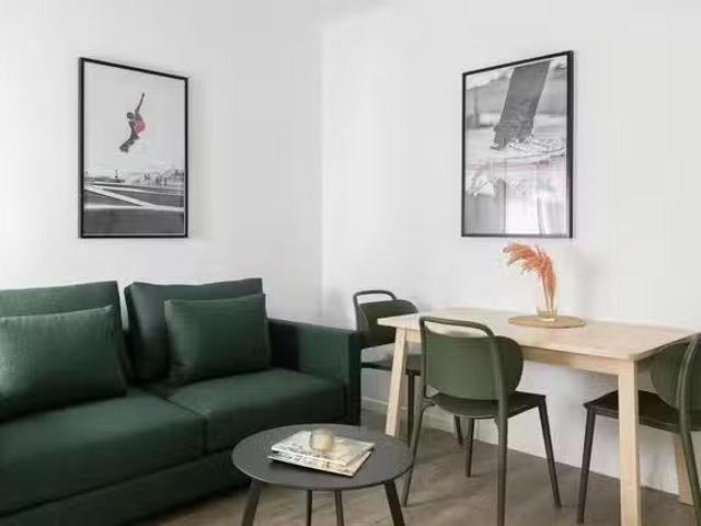 Único Piso de 1 habitación en Calle Daoiz