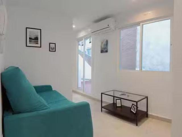 ¡Recién llegado! Piso de 1 habitación en Calle de Berruguete