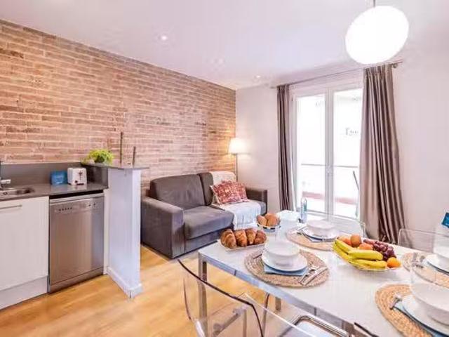 ¡Renta! Piso de 1 habitación en Carrer de Villarroel