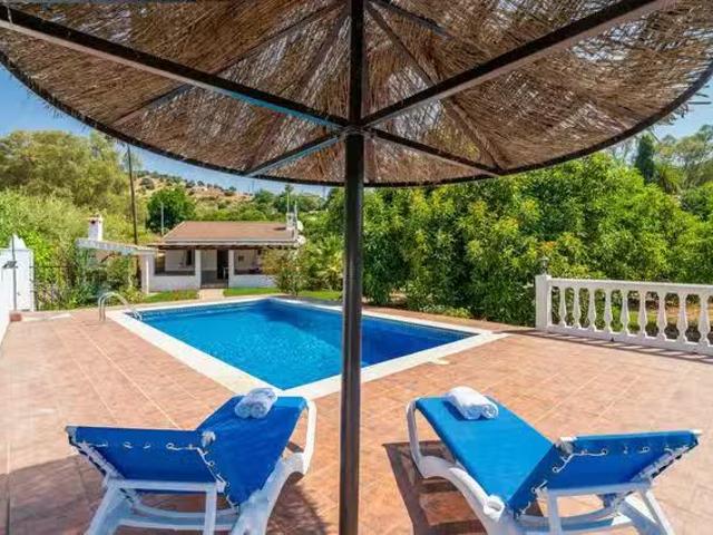 Acogedor Piso de 1 habitación en Carril de Tolox a Golondrina
