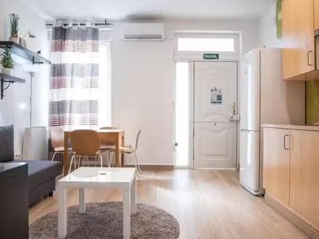 Nuevo Piso de 1 habitación en Madrid