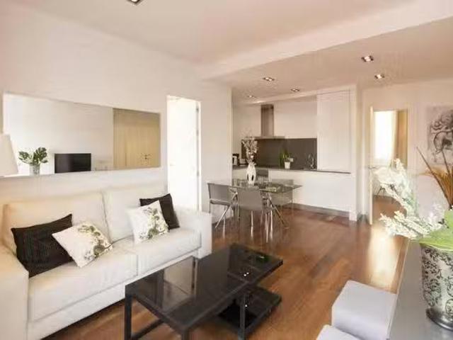 Barato Piso de 1 habitación en Plaza de Tirso de Molina, Embaj.