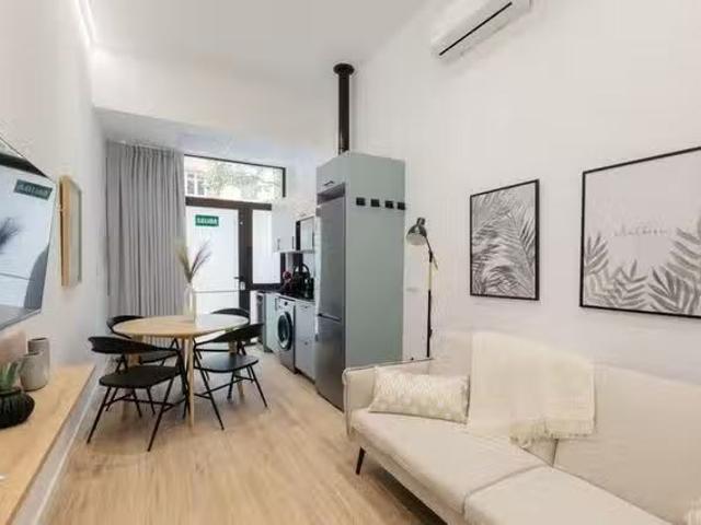 ¡En alquiler! Piso de 1 habitación en Valencia