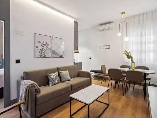 Único Piso de 2 habitaciones en Madrid