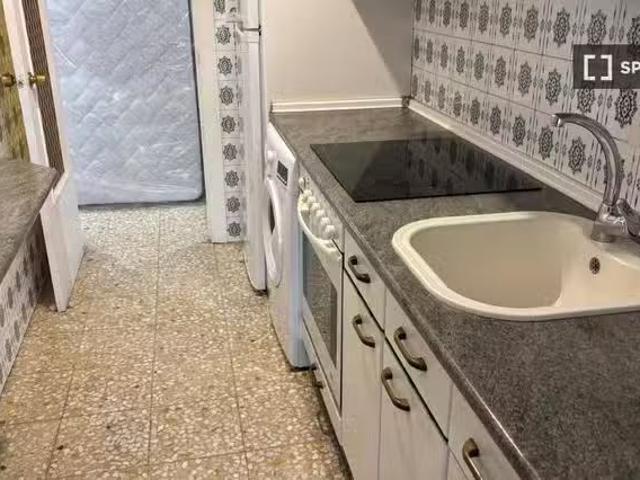 Barato Piso de 3 habitaciones en alquiler en Zaragoza