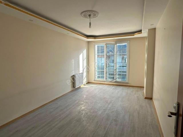 Barbaros Hayrettin Paşa Mah. 2+1 Kiralık 4.kat