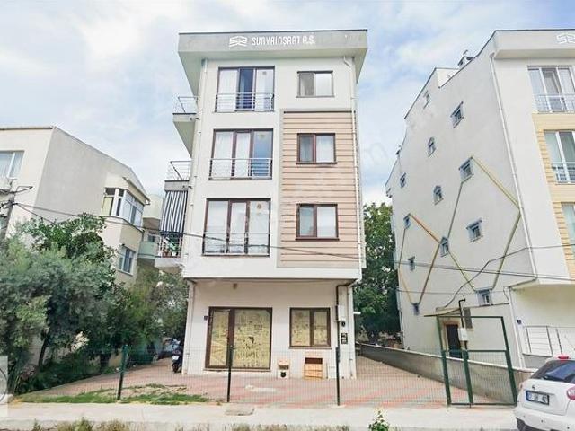 Barbaros Mahallesinde Eşyalı Kiralık 1+1 Daire