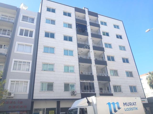 Barbaros Mahallesinde İsmet İnönü Caddesinde Millet Parkı Civarında Temiz Satılık Daire