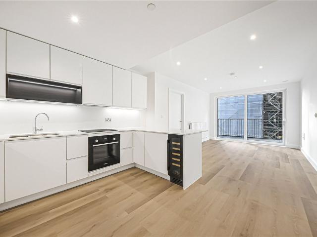 Barber House, London SE3, 2 bed flat to rent, £2,350 pcm | PrimeLocation