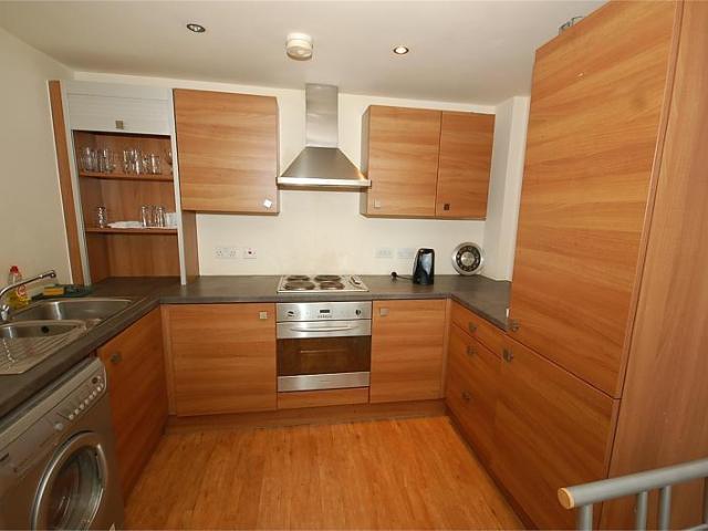 Barbers Boutique, 67 Rochdale Road, Manchester, M4 4HU, United Kingdom | 2 bed apartment for rent #140655810 | Rentberry