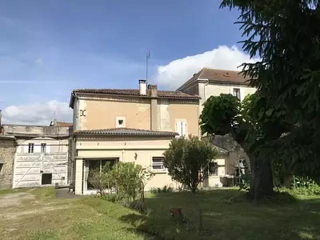Barbezieux Saint Hilaire 16300 Achat / Vente maison 7 pièces t7