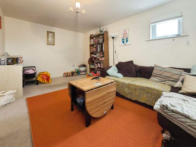 Barbrook Road, Swindon, Swindon, SN1