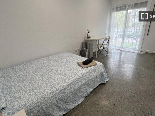barcelona, Catalonia 08037