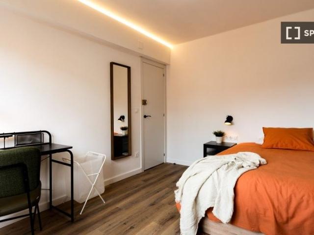 barcelona, Catalonia 08203