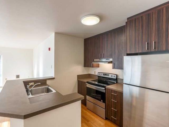 BARCELONA APARTMENTS MCM08 1 Bedroom Apartment for Rent at 210 Nw 20th Ave, Portland, OR 97209 Northwest District