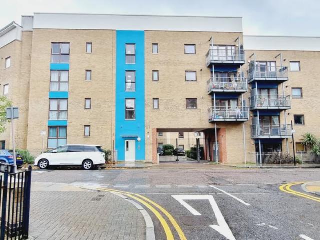 Barchester Street, London E14, 1 bed flat to rent, £750 pcm | PrimeLocation