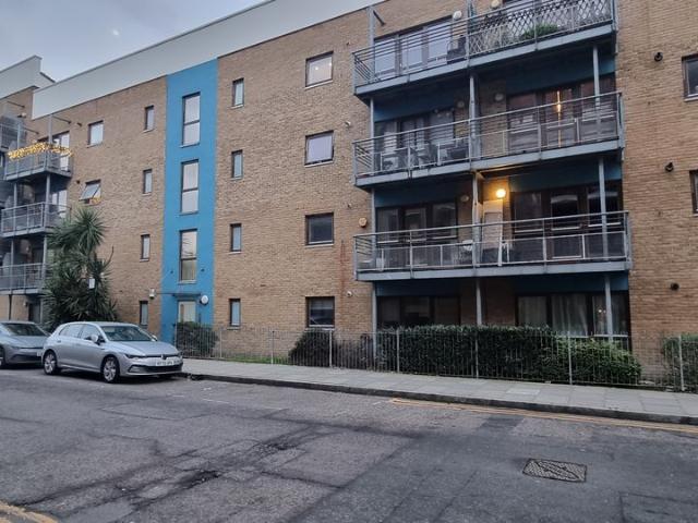 Barchester Street, London E14, 3 bed flat to rent, £2,550 pcm | PrimeLocation