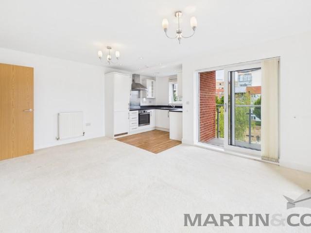 Barcino House, close to Station 2 bed apartment to rent £1,900 pcm £438 pw