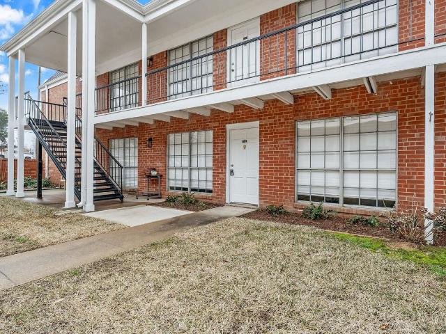 Barclay Apartments 1 Bedroom Apartment for Rent at 3301 S Broadway Ave, Tyler, TX 75701