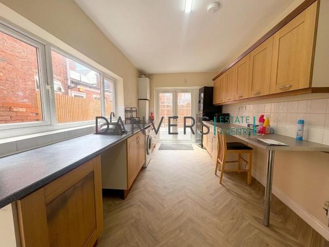 Barclay Street, Leicester LE3, 4 bed property to rent, £1,647 pcm | PrimeLocation