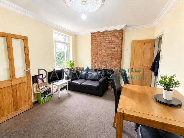 Barclay Street, Leicester LE3 4 bed terraced house to rent £1,250 pcm £288 pw