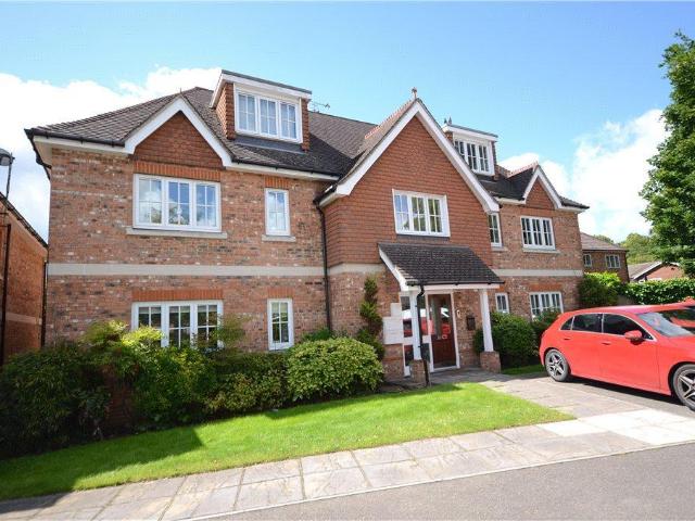 Bardeen Place, Bracknell, RG12 2 bed apartment to rent £1,575 pcm £363 pw