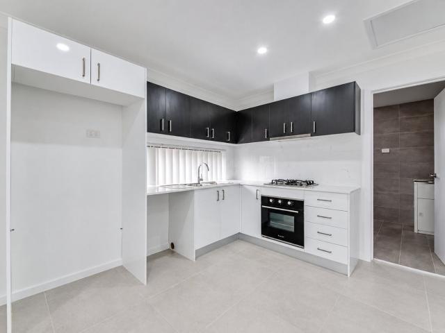 Bardia, 14A McGuire Crescent