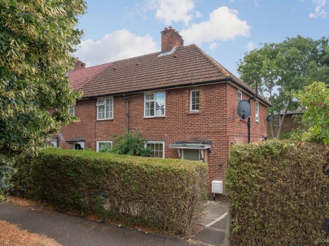 Bardney Road, Morden SM4, 1 bed maisonette to rent, £1,450 pcm | PrimeLocation