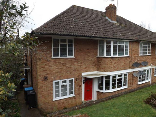 Barfields, Bletchingley RH1, 2 bed flat to rent, £1,500 pcm | PrimeLocation