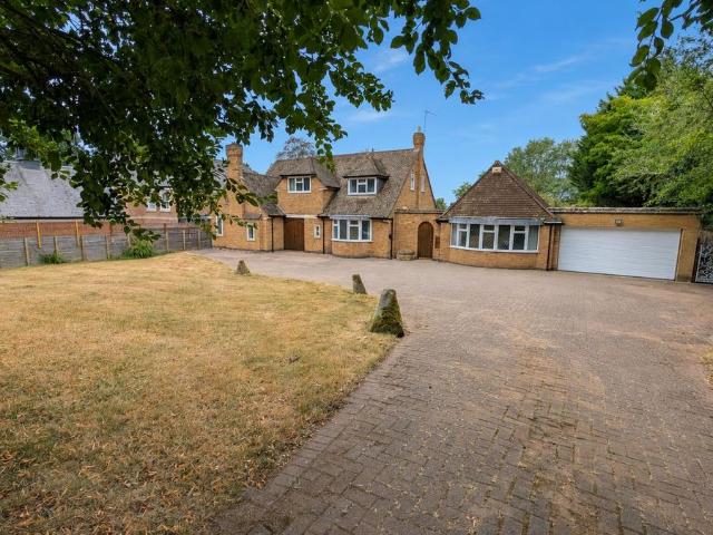 Barford Hill, Barford, Warwick CV35, 3 bed detached house to rent, £2,500 pcm | PrimeLocation