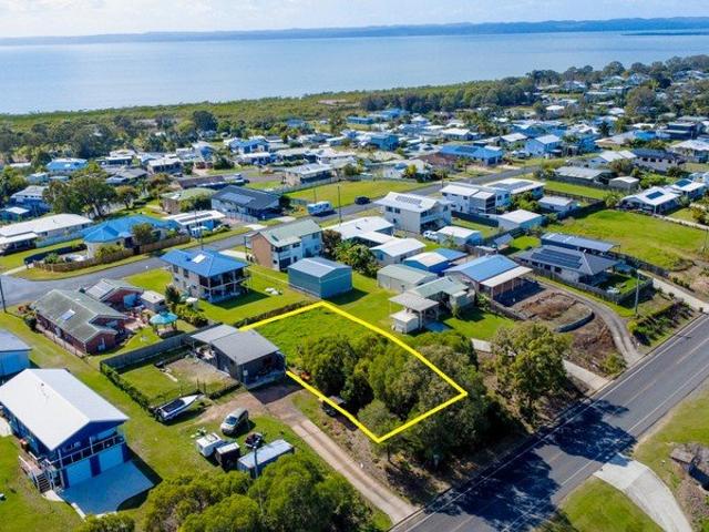 Elevated block offering Coastal Views & Sea Breezes