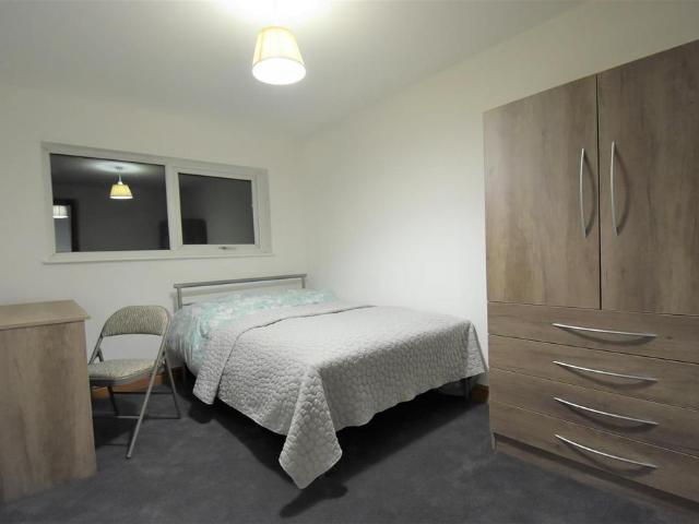 76 Heeley Road, Metchley, B29 6EZ, United Kingdom | 7 bed townhouse for rent #134706317 | Rentberry