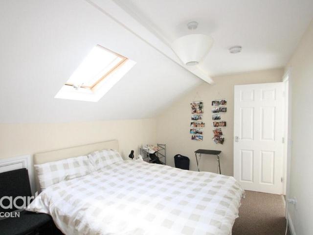Bargate, Lincoln 1 bed in a house share to rent £475 pcm £110 pw