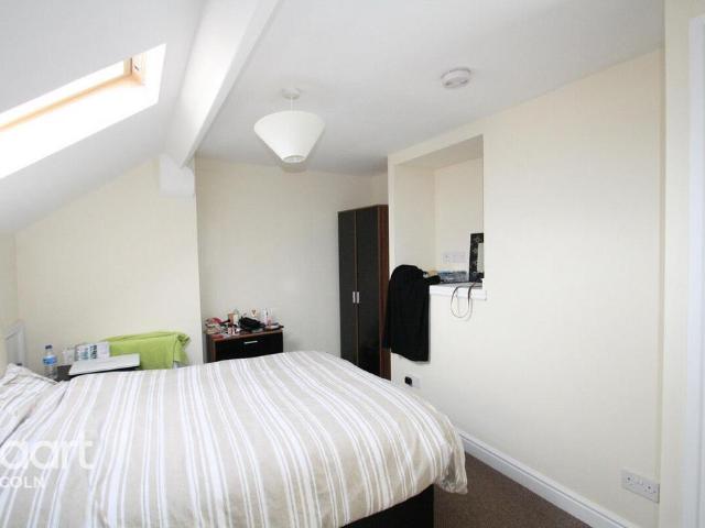 Bargate, Lincoln 1 bed in a house share to rent £475 pcm £110 pw