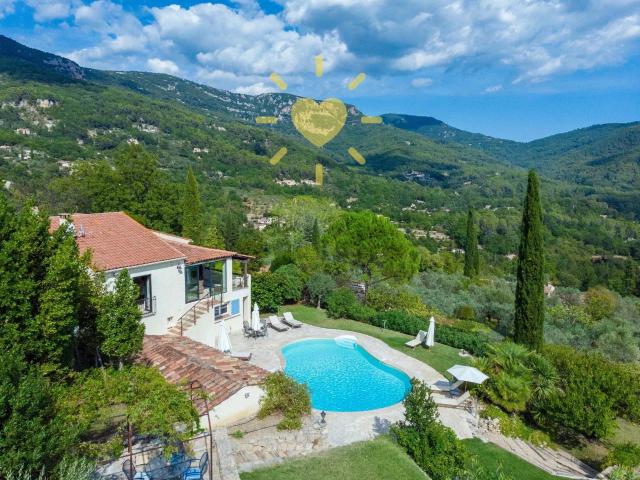 BARGEMON: Très jolie villa avec vue panoramique 192m² Bargemon
