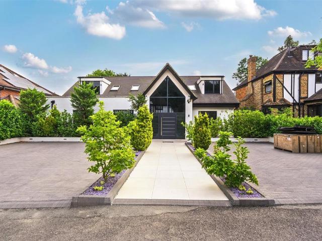 Barham Avenue, Elstree 6 bed detached house to rent £9,995 pcm £2,307 pw
