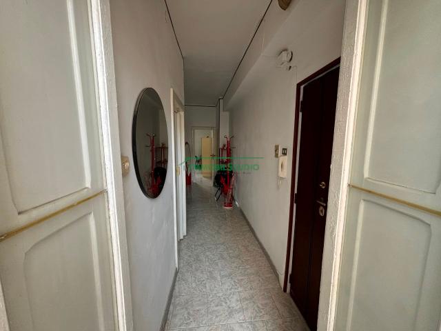 Bari ZONA MURAT AFFITTASI APPARTAMENTO COMPLETAMENTE ARREDATO
