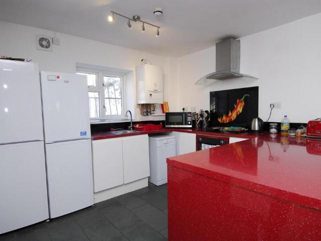 Baring Street, Plymouth PL4 6 bed house to rent £3,354 pcm £774 pw